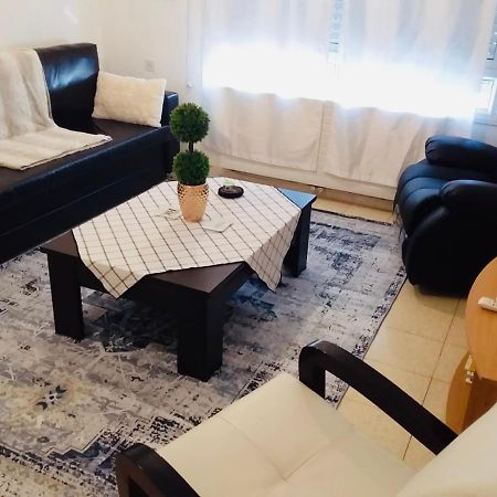 Home Away From Home Yerusalem Bagian luar foto